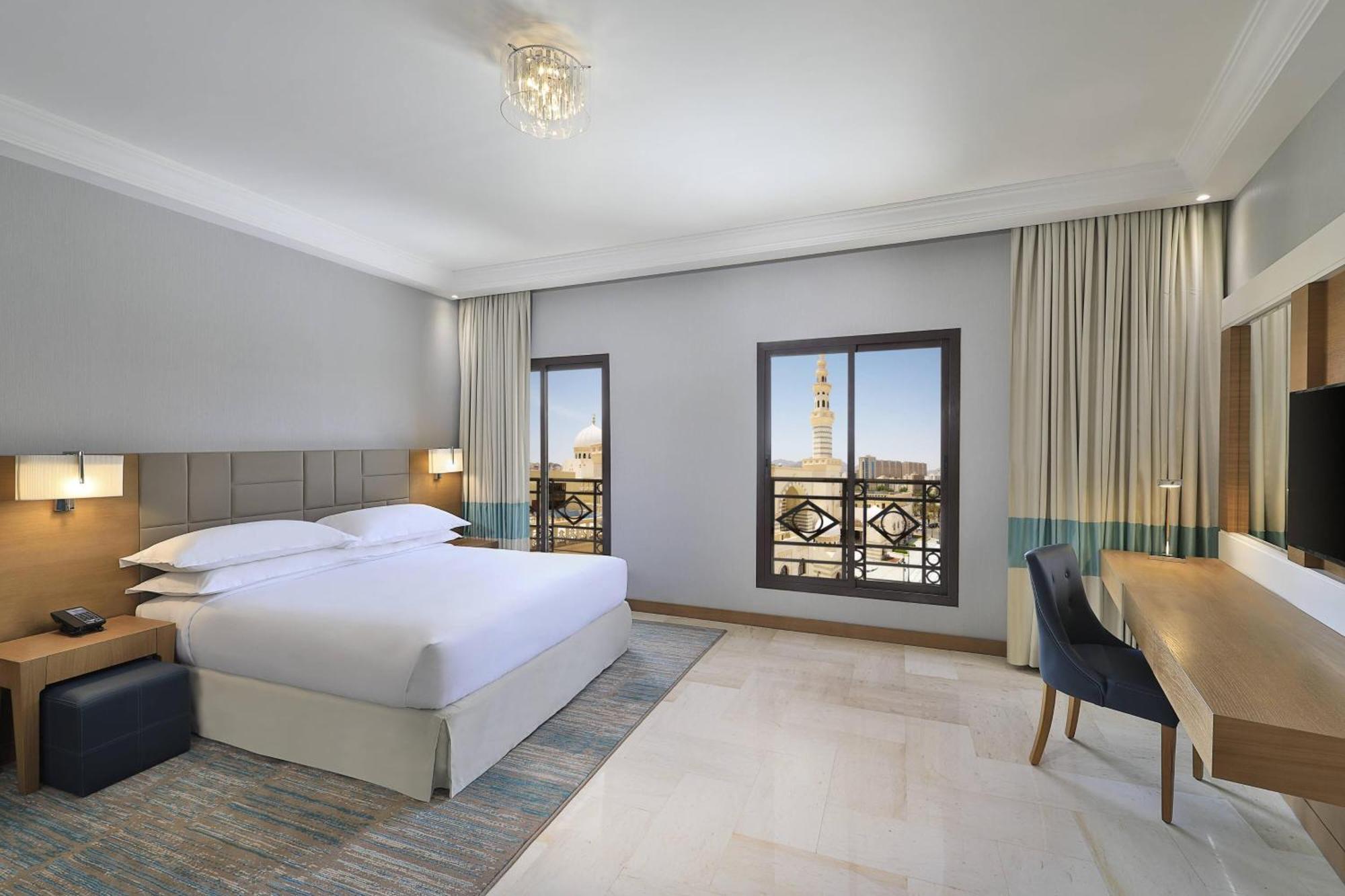 Four Points By Sheraton Makkah Al Naseem Mekka Kültér fotó Room at the hotel